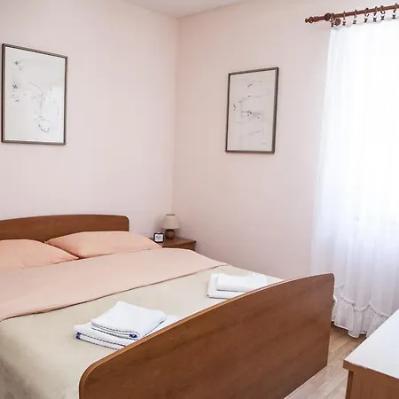 Apartament Alfirev