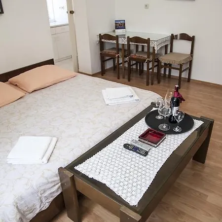 Alfirev Apartament