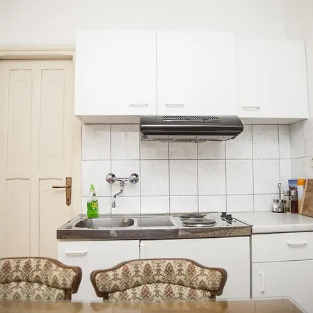 Apartament Alfirev